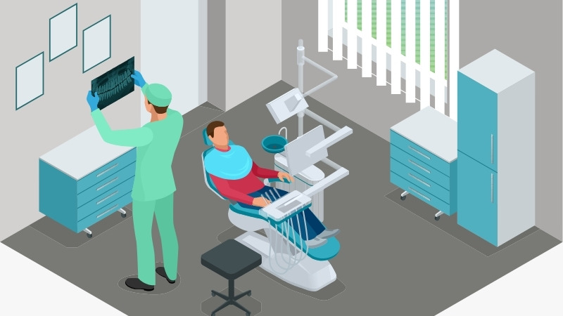 Un dentiste en train de voir la radio dentaire d'un patient